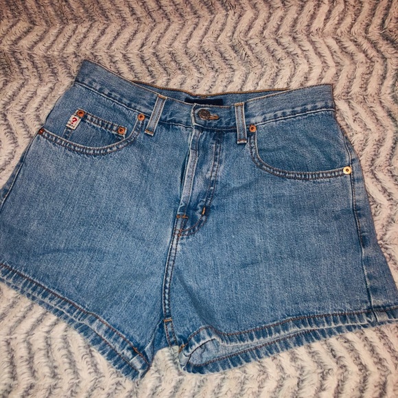 Guess jean shorts - Picture 2 of 3
